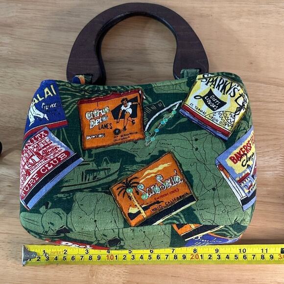 Island Patchwork Bag Wooden Handle Purse - Picture 12 of 12